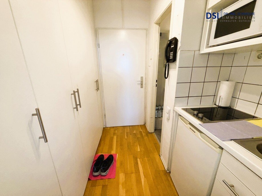 Flur a Etagenwohnung K�ln