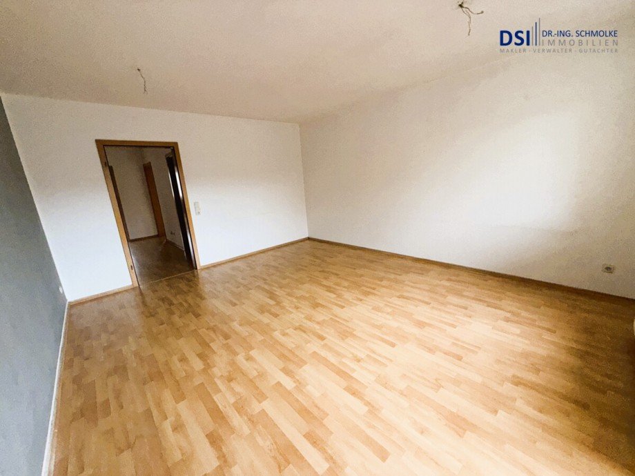 Wohnzimmer d Etagenwohnung Br�hl