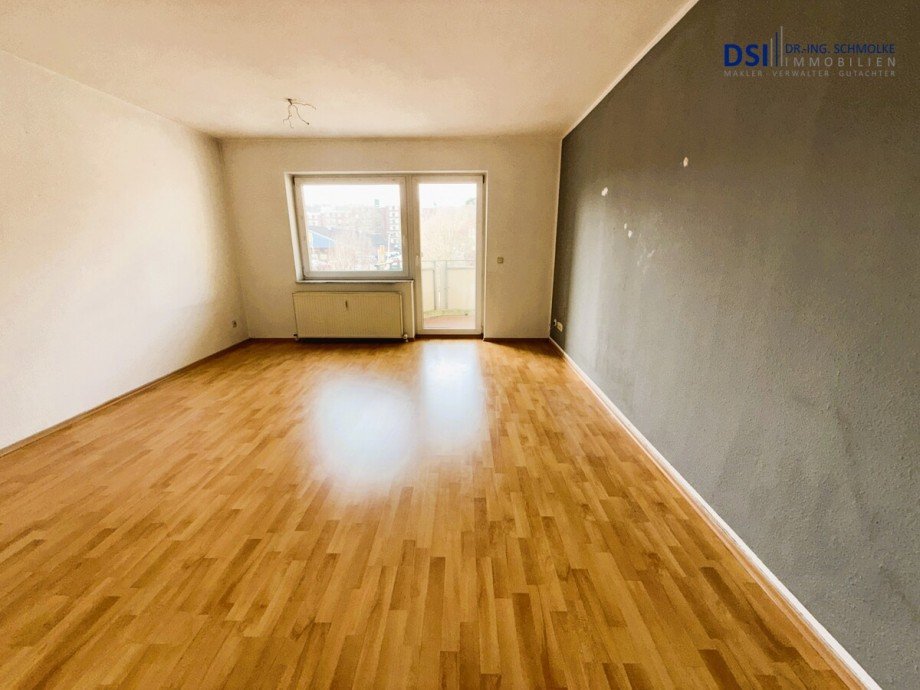 Wohnzimmer a Etagenwohnung Br�hl