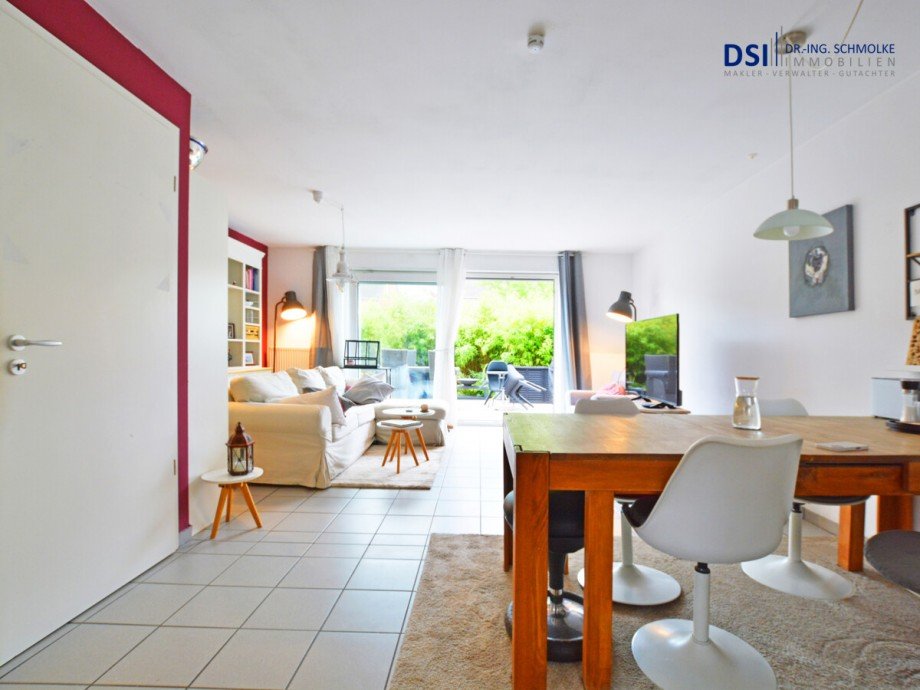 Wohn- Essbereich b Reihenendhaus H�rth