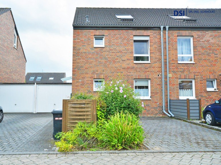 Au�enansicht a H�rth Reihenendhaus Modernes Reihenendhaus mit Garten und Garage in H�rth