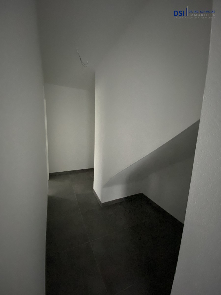 Flur Maisonettewohnung K�ln / Wahn
