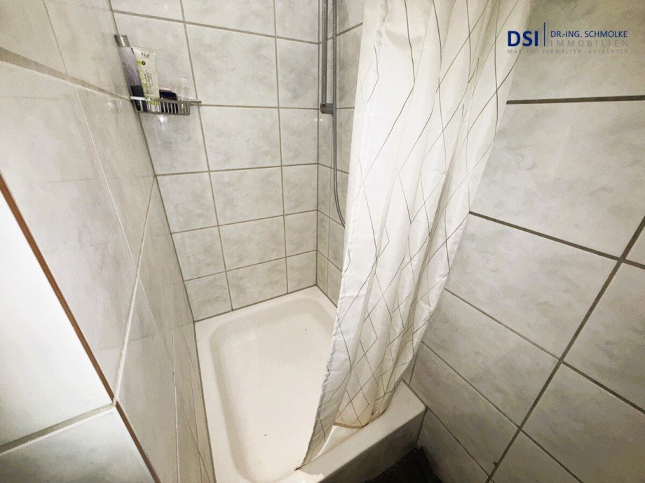 Dusche a Etagenwohnung K�ln