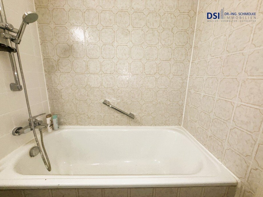 Badewanne Etagenwohnung K�ln
