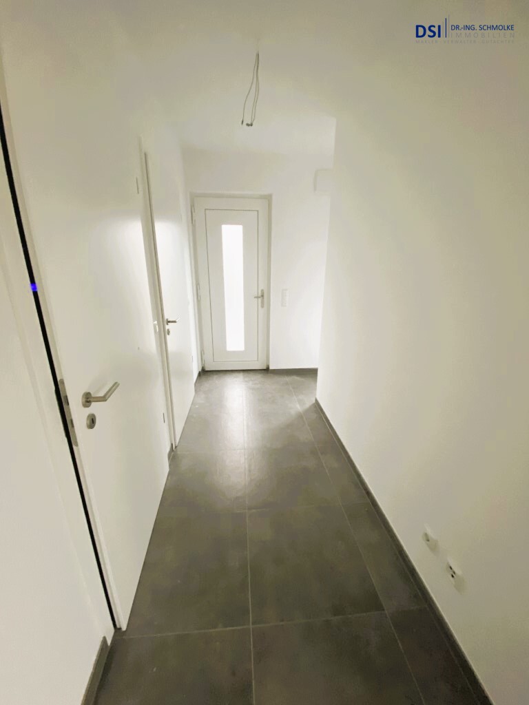 Eingangsflur Maisonettewohnung K�ln / Wahn