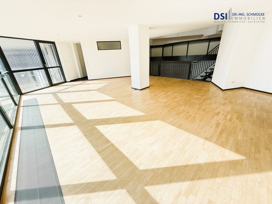 Wohnraum c Loft-Studio-Atelier K�ln