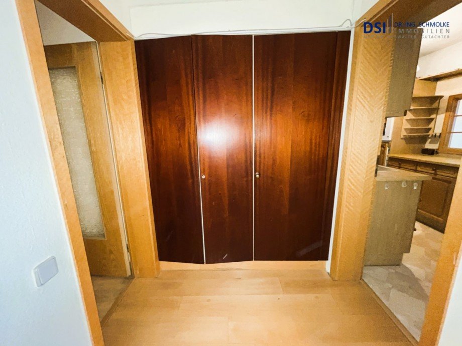Einbauschrank Etagenwohnung K�ln
