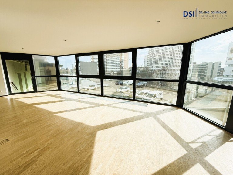 Wohnraum a K�ln Loft-Studio-Atelier S�lz: Exklusives Wohnen im Loft mit viel Licht