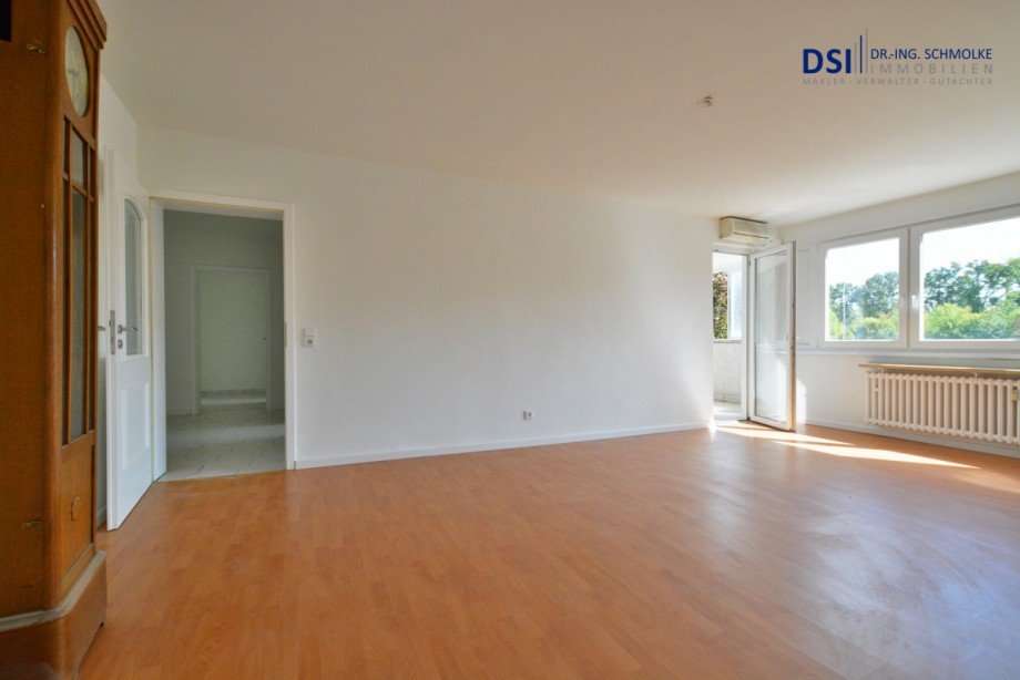 Wohnzimmer Bild 2 Etagenwohnung K�ln