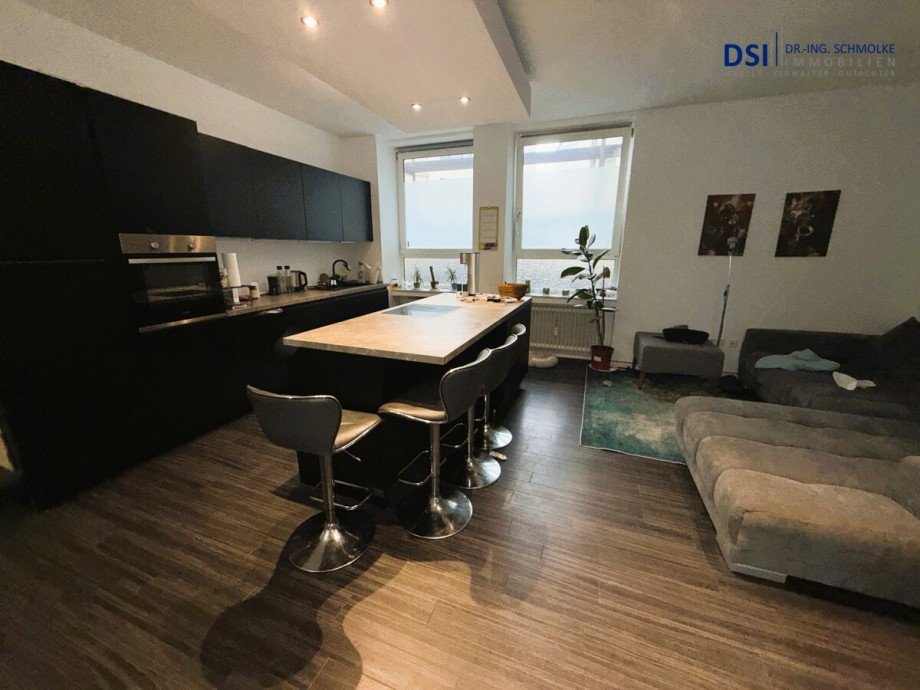 WE K�chen_Wohnbereich b B�rofl�che K�ln