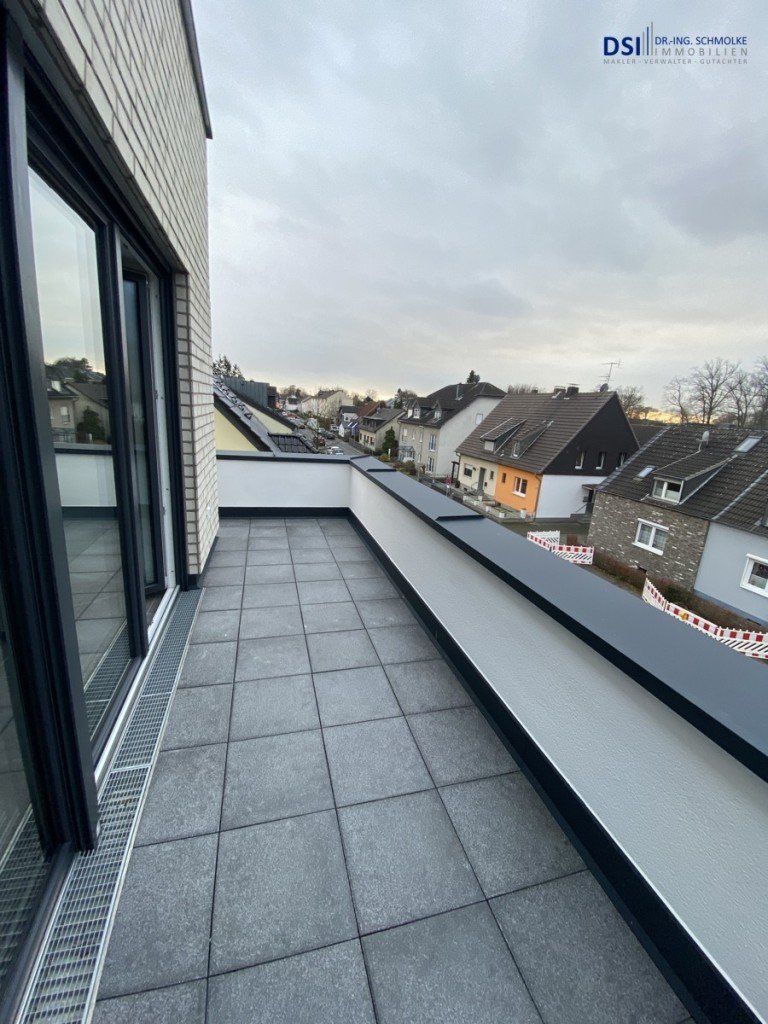 Balkon K�ln / Wahn Maisonettewohnung Moderne 2,5 Zimmer Maisonettewohnung mit EBK und Balkon in Wahnheide!