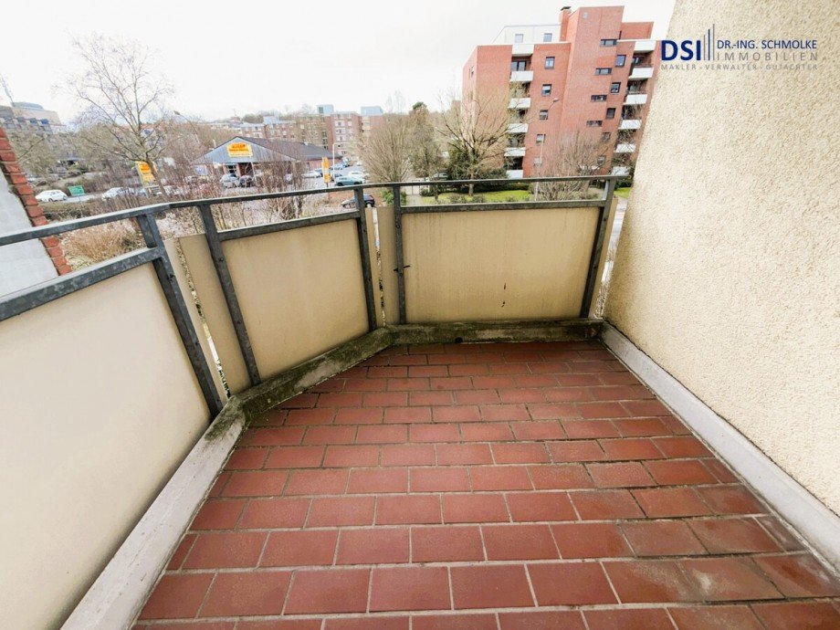 Balkon c Etagenwohnung Br�hl