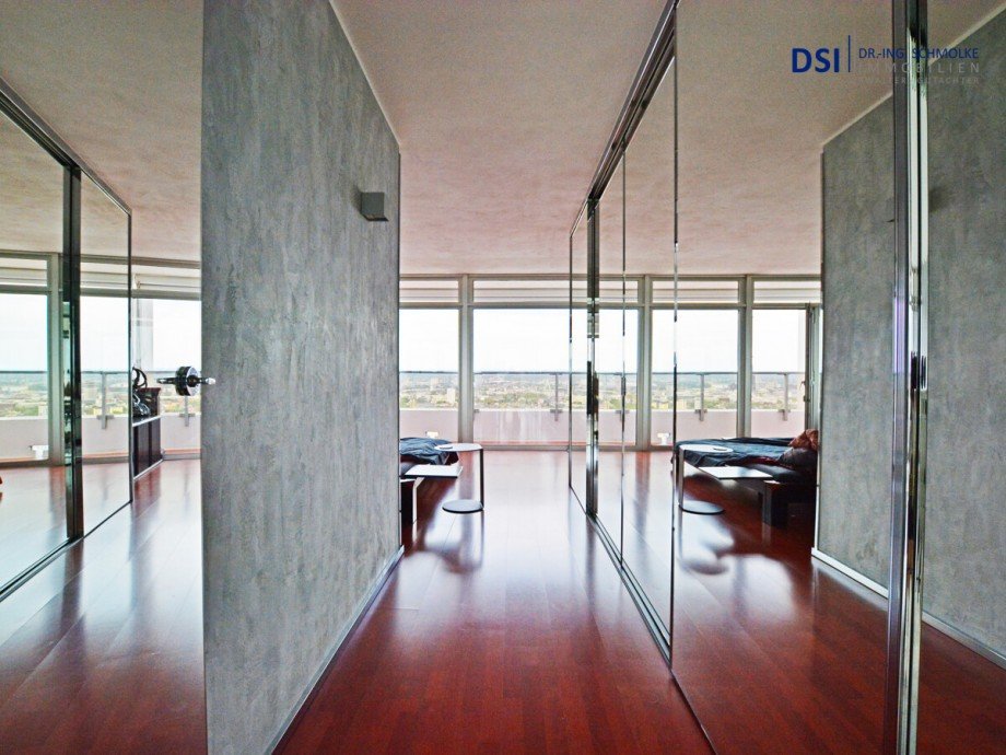 Schlafzimmer d Etagenwohnung K�ln