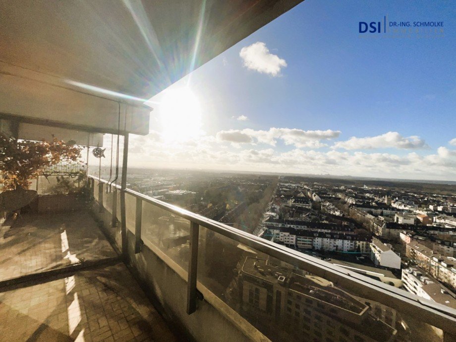 Balkon_s�d_a Etagenwohnung K�ln