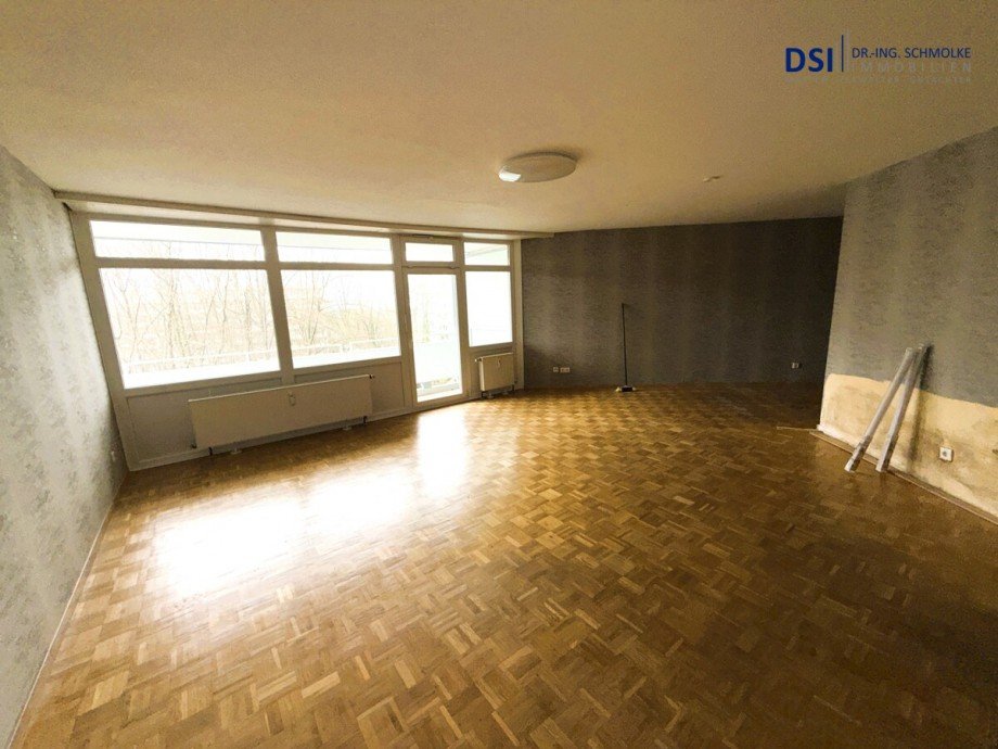 Wohnzimmer b Etagenwohnung Bergisch Gladbach