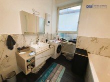 WE Badezimmer c Hochwertige B�ror�ume mit Wohneinheit N�he Volksgarten/Eifelplatz