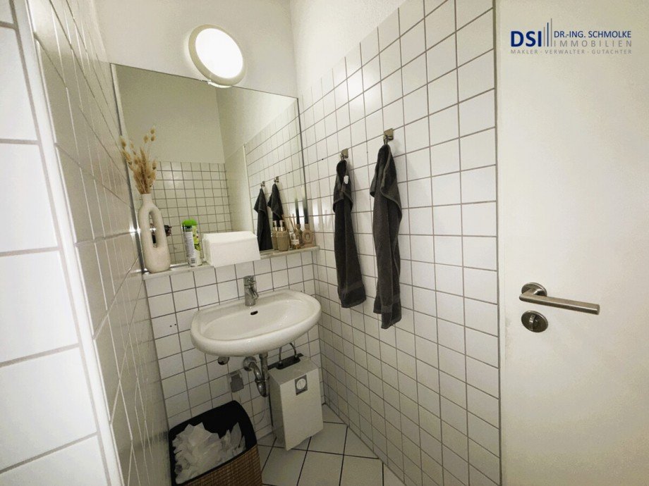 B�ro Toilette c B�rofl�che K�ln