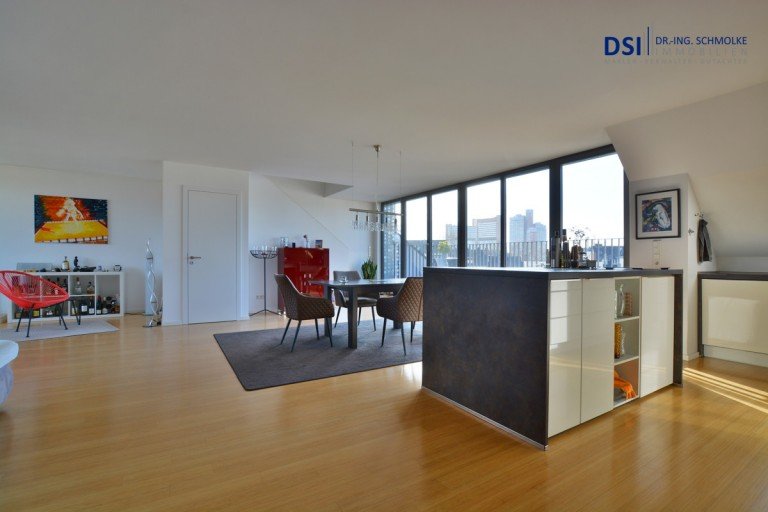 Wohnbereich K�ln / Neustadt-S�d Maisonettewohnung Hochwertige, m�blierte Wohnung mit Dachterrasse N�he Volksgarten auf Zeit! PROVISIONSFREI!
