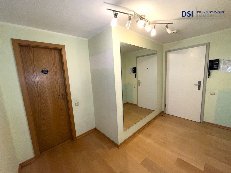 Flur_a Etagenwohnung K�ln