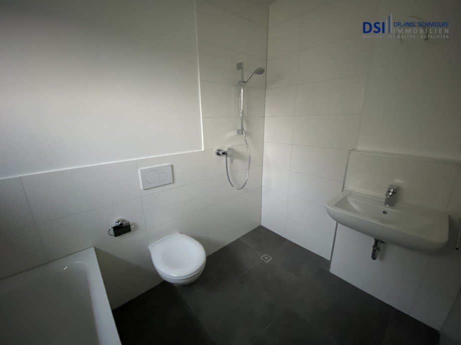 Vollbad Maisonettewohnung K�ln / Wahn