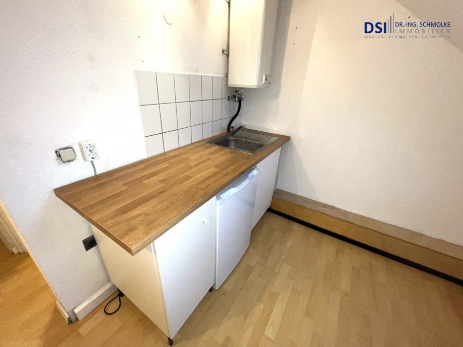 K�che-a Dachgeschosswohnung K�ln / Ehrenfeld