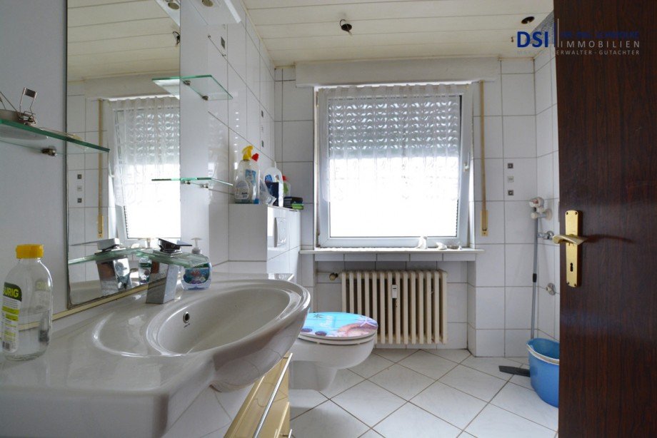 Badezimmer Erdgeschosswohnung K�ln