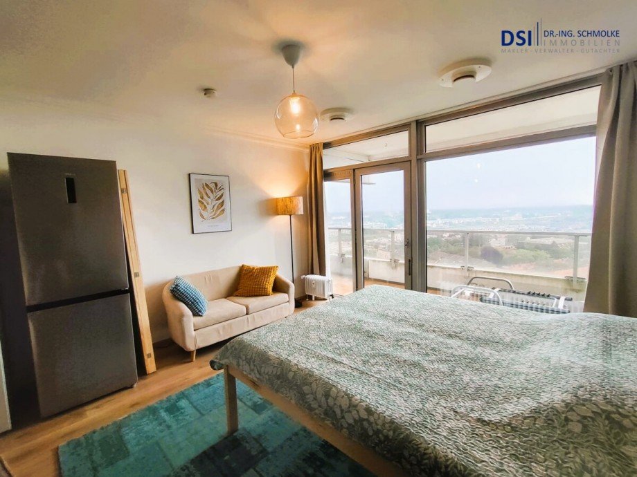 Wohn-_und Schlafbereich Etagenwohnung K�ln