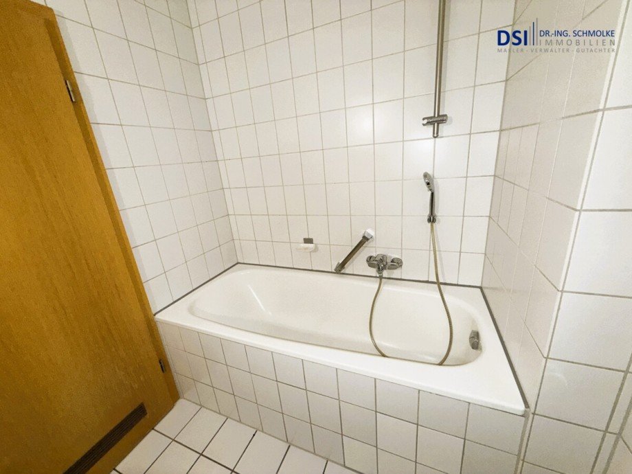 Badewanne Etagenwohnung Br�hl