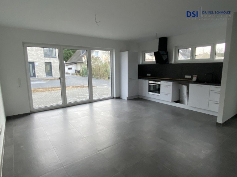 Wohnbereich K�ln / Wahn Maisonettewohnung Attraktive 4 Zimmer Maisonettewohnung mit Terrasse und EBK in Wahnheide!