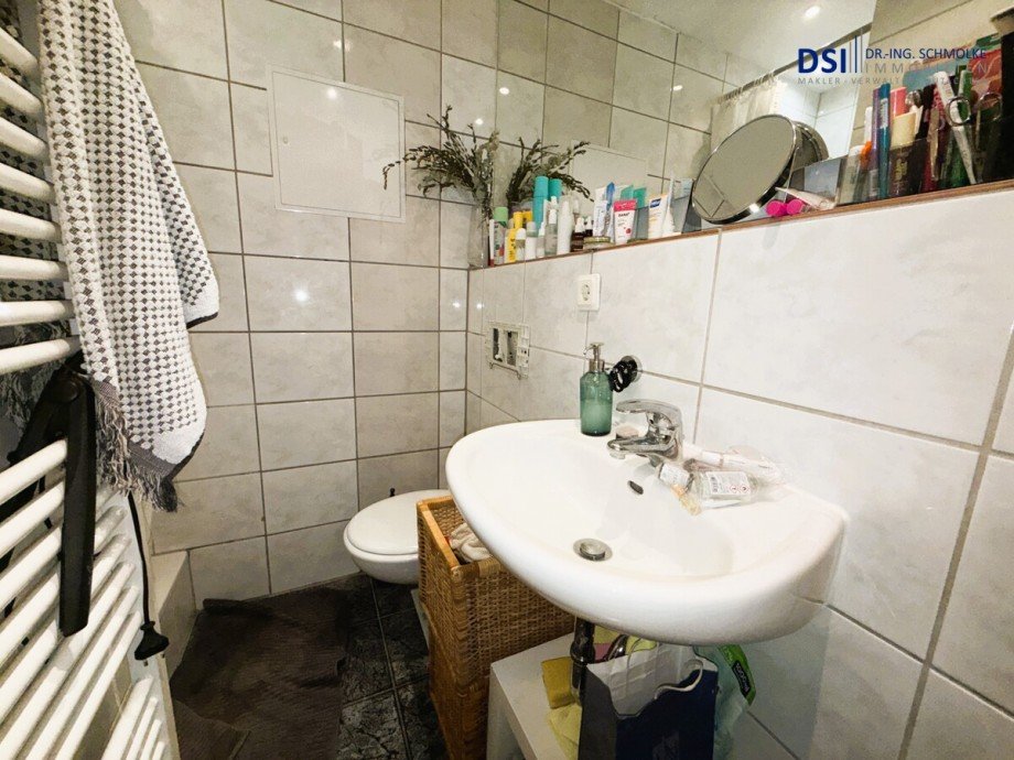 Badezimmer a Etagenwohnung K�ln