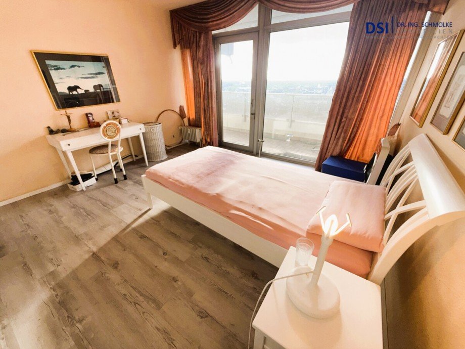 Schlafzimmer c Etagenwohnung K�ln