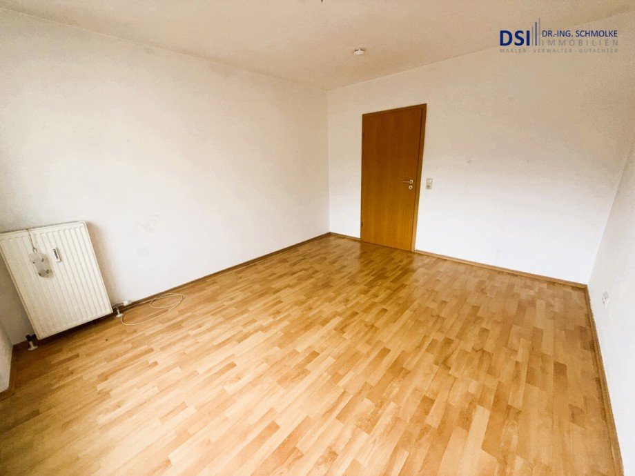 Schlafzimmer c Etagenwohnung Br�hl