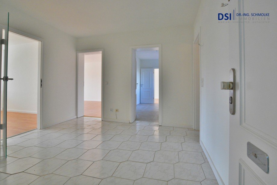 Flur Bild 1 Etagenwohnung K�ln