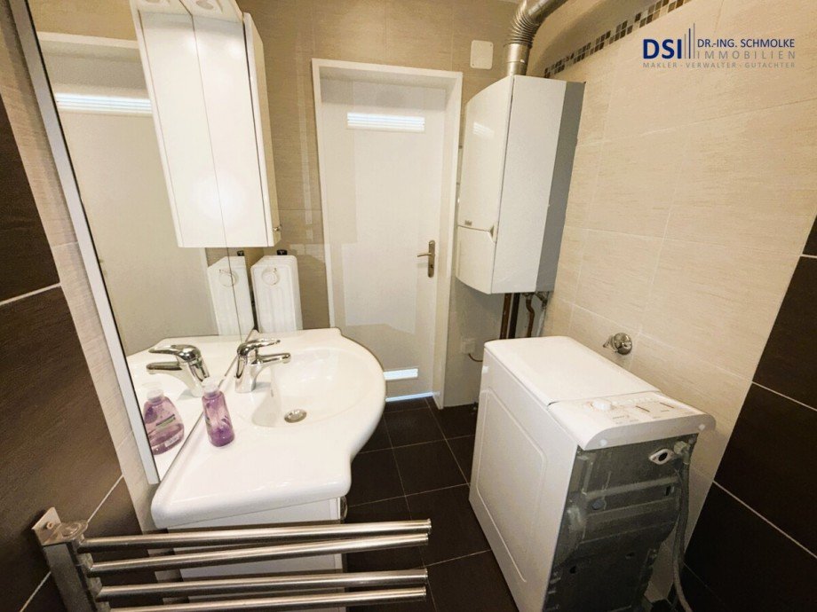 Badezimmer b Etagenwohnung K�ln / Altstadt-S�d