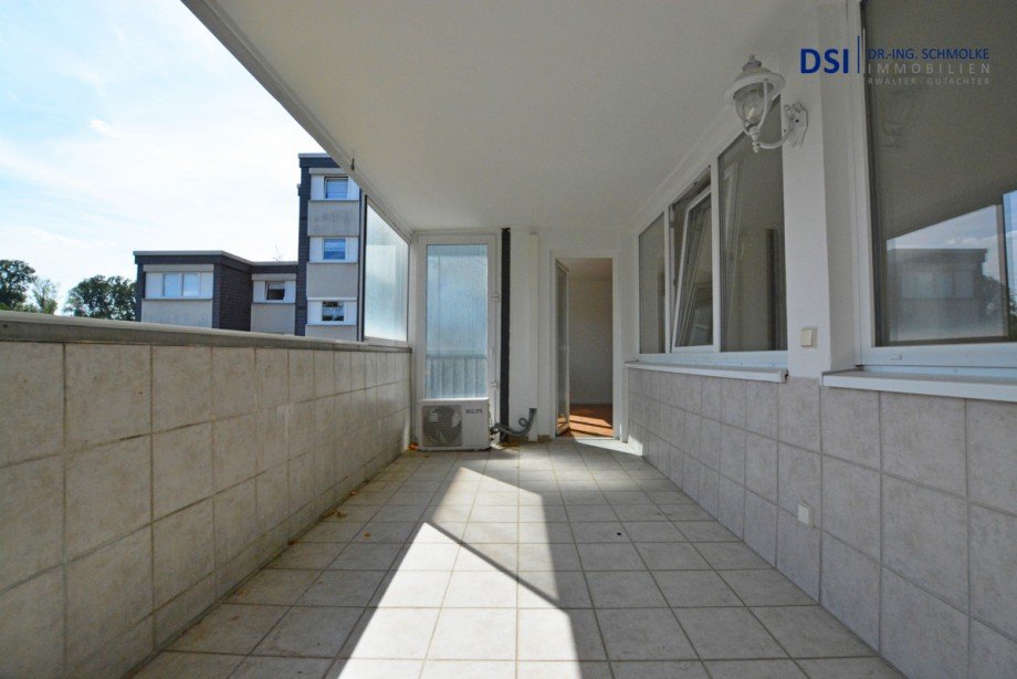 Balkon Bild 2 Etagenwohnung K�ln
