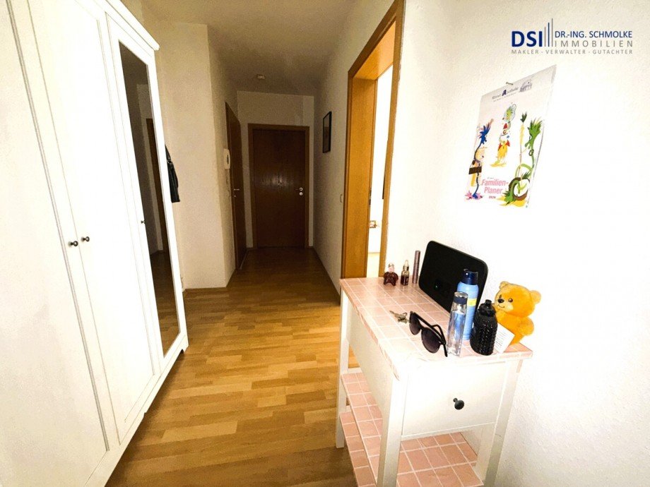 Flur a Etagenwohnung Br�hl