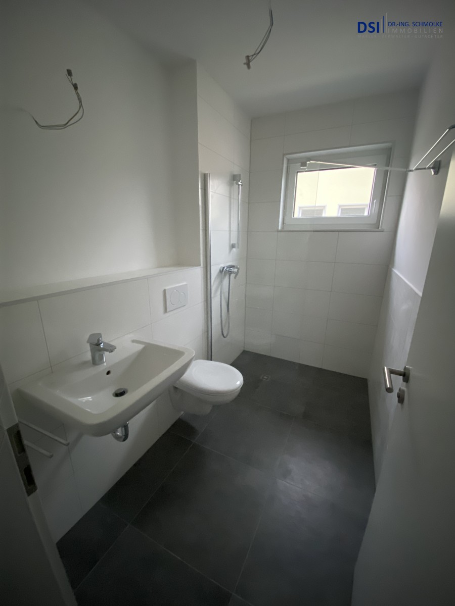 Duschbad 1. OG Maisonettewohnung K�ln / Wahn