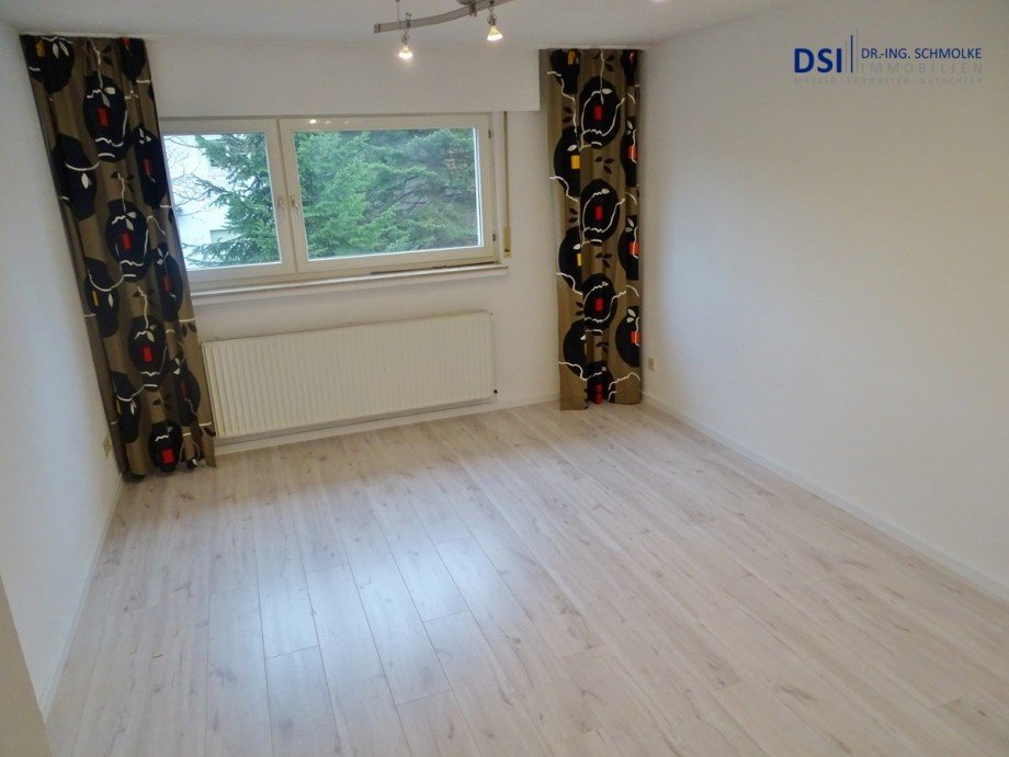 DG gro�es Zimmer Einfamilienhaus K�ln