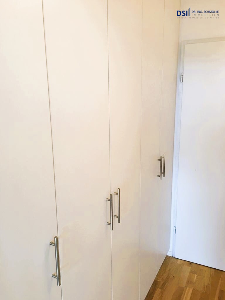 Einbauschr�nke a Etagenwohnung K�ln
