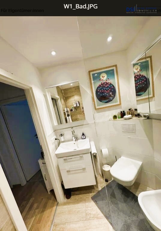 Badezimmer a Etagenwohnung K�ln